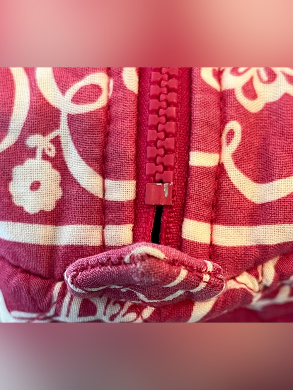 Vera Bradley RETIRED Twirly Birds Pink White Quilted Travel Duffel Bag Medium - Picture 10 of 11